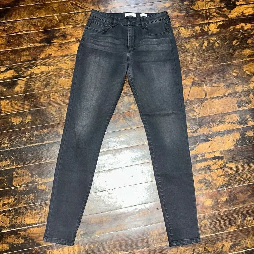 Kancan distressed black stretchy classic high rise skinny jeans
